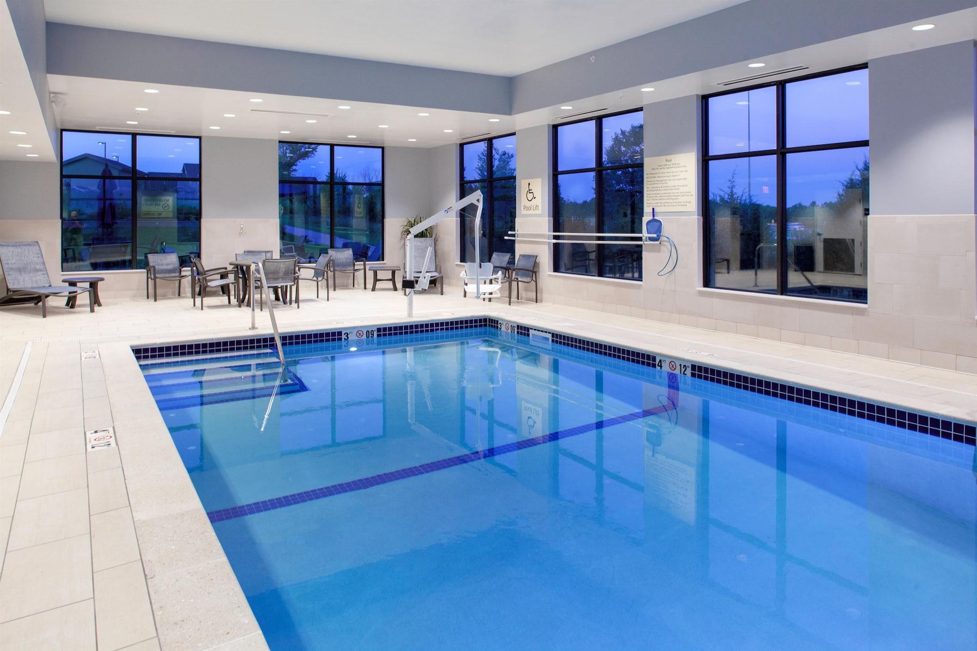 Hampton Inn & Suites Overland Park South Stanley Exteriör bild